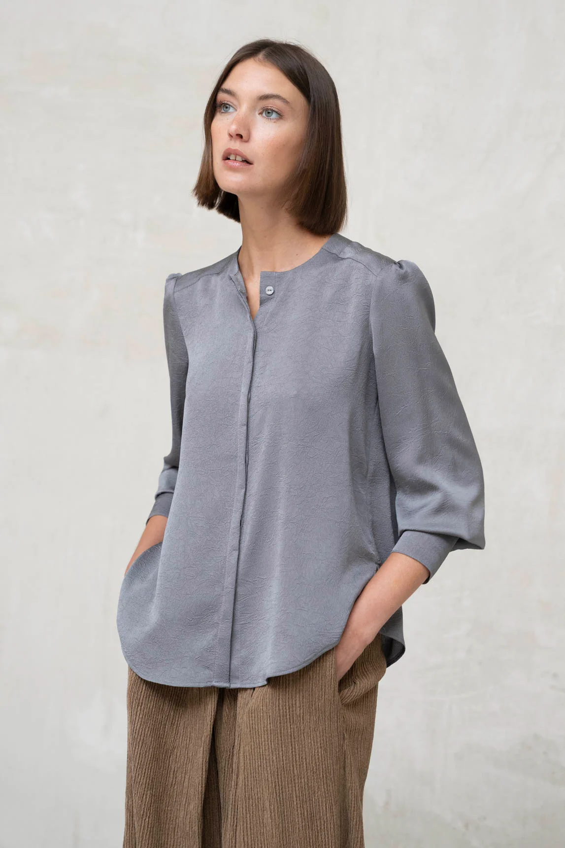 Blusa Fermo gris - Image 2