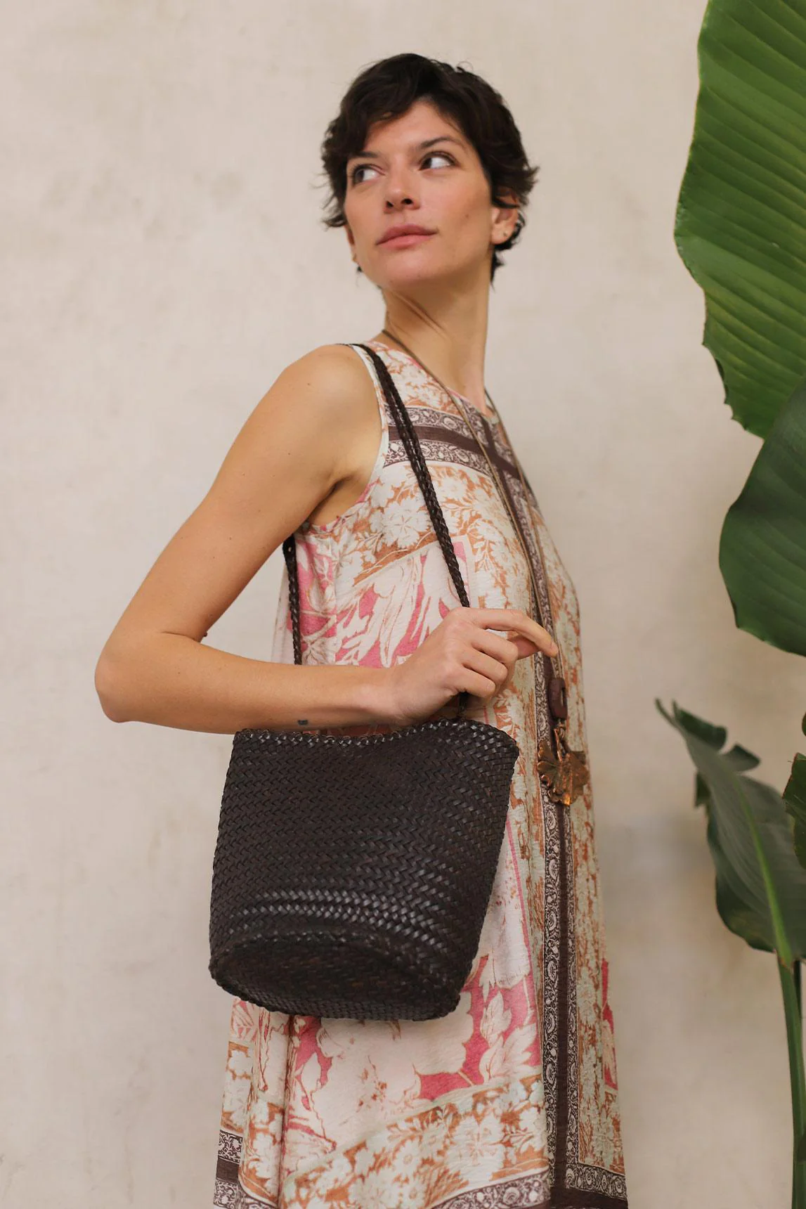 Bolso Selune trenzado marrón - Image 3