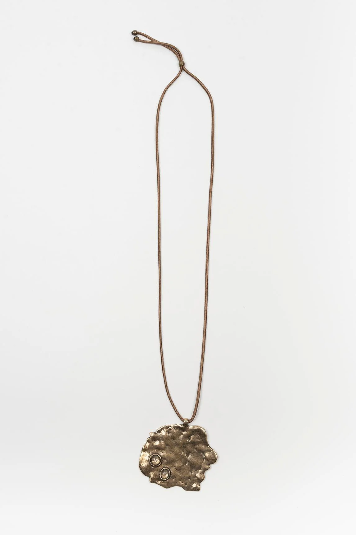 Collar Ardelle Latón