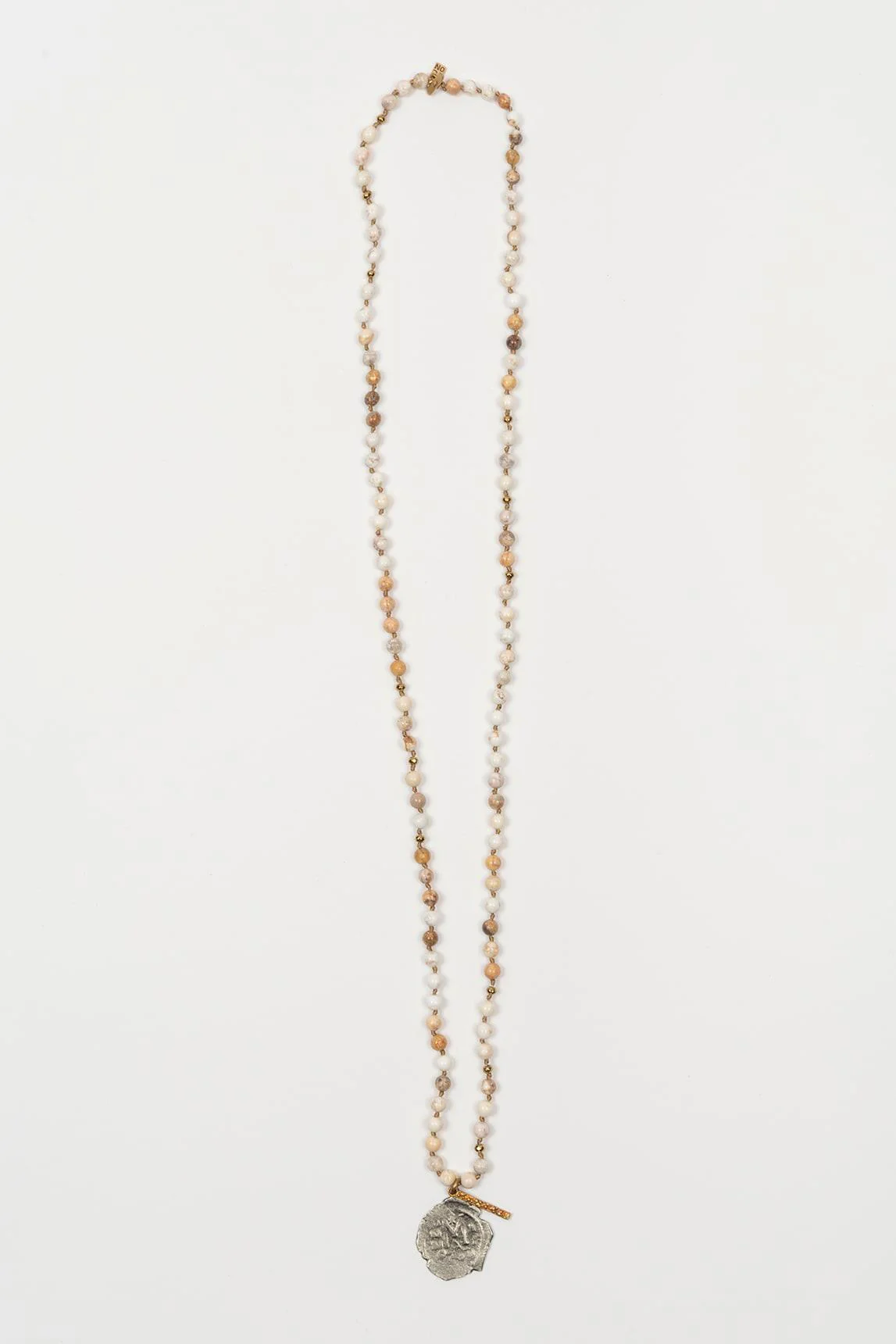 Collar Arvyn beige claro