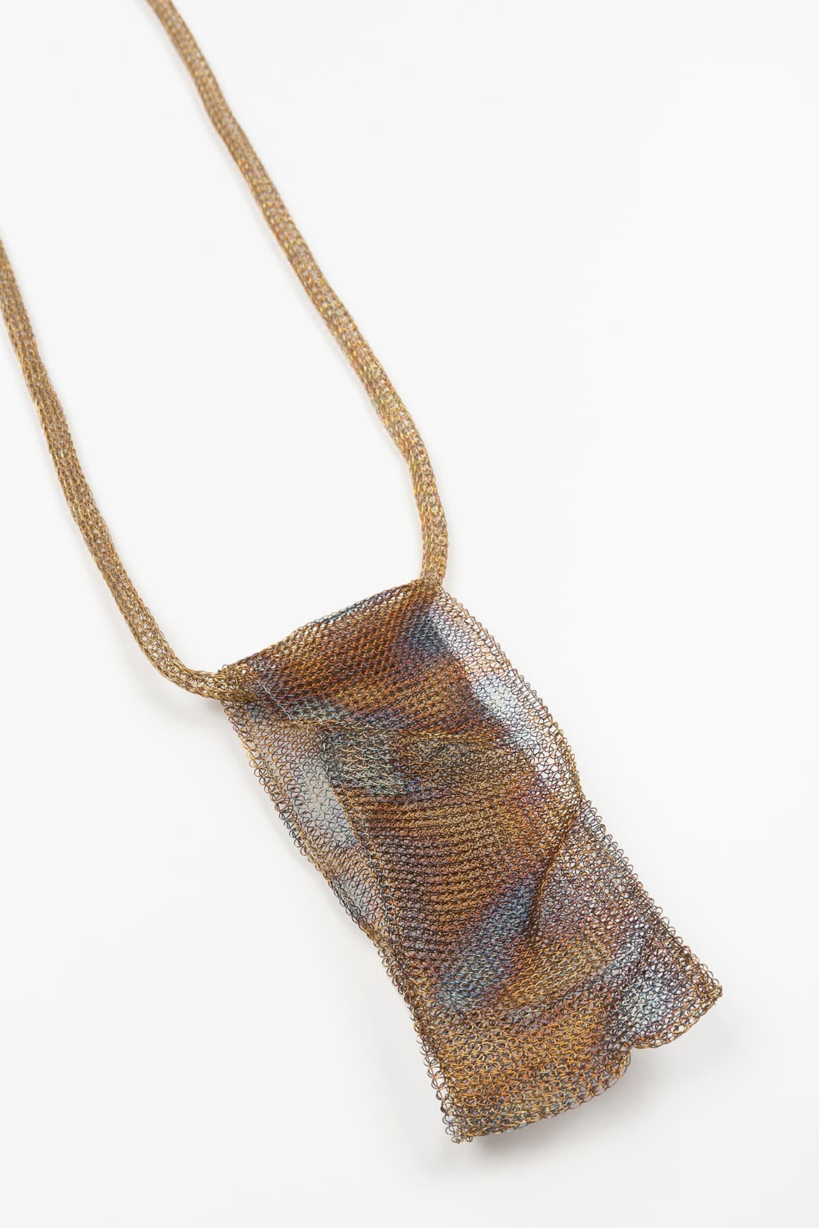 Collar Aura malla dorada iridiscente - Image 2
