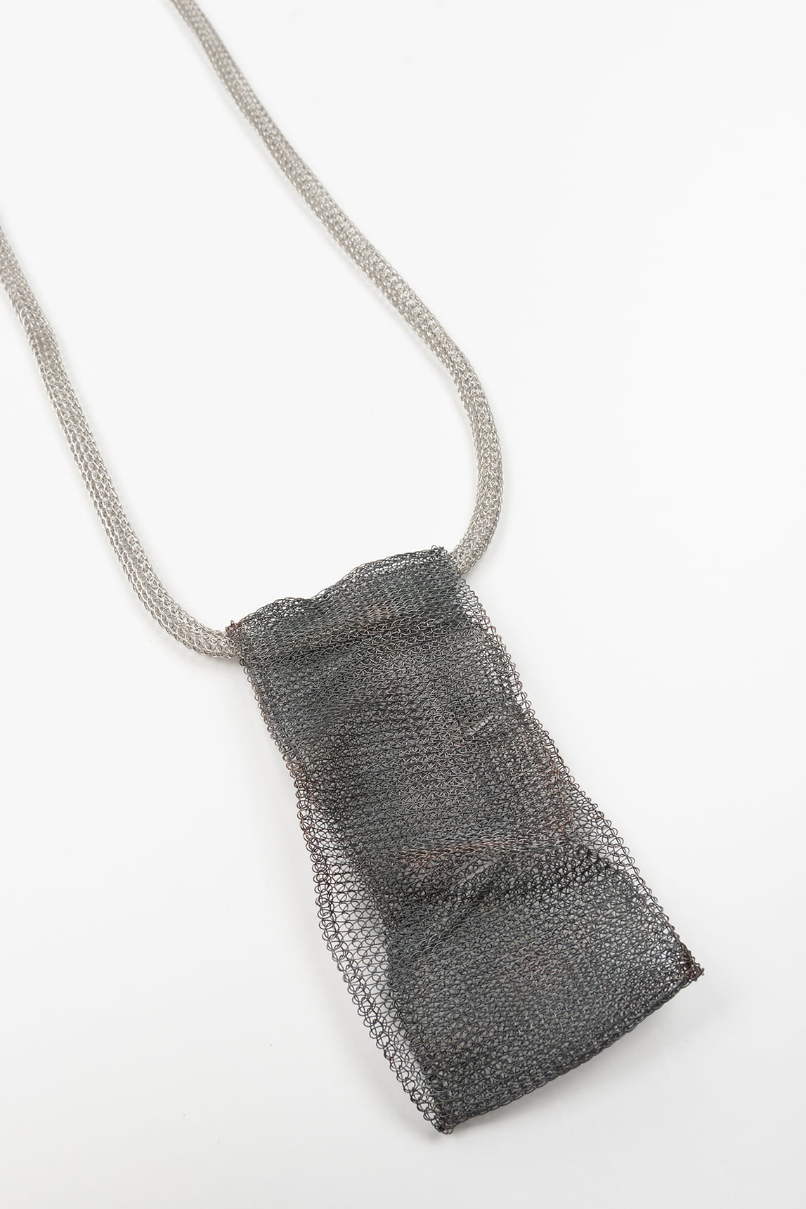 Collar Aura malla gris - Image 2