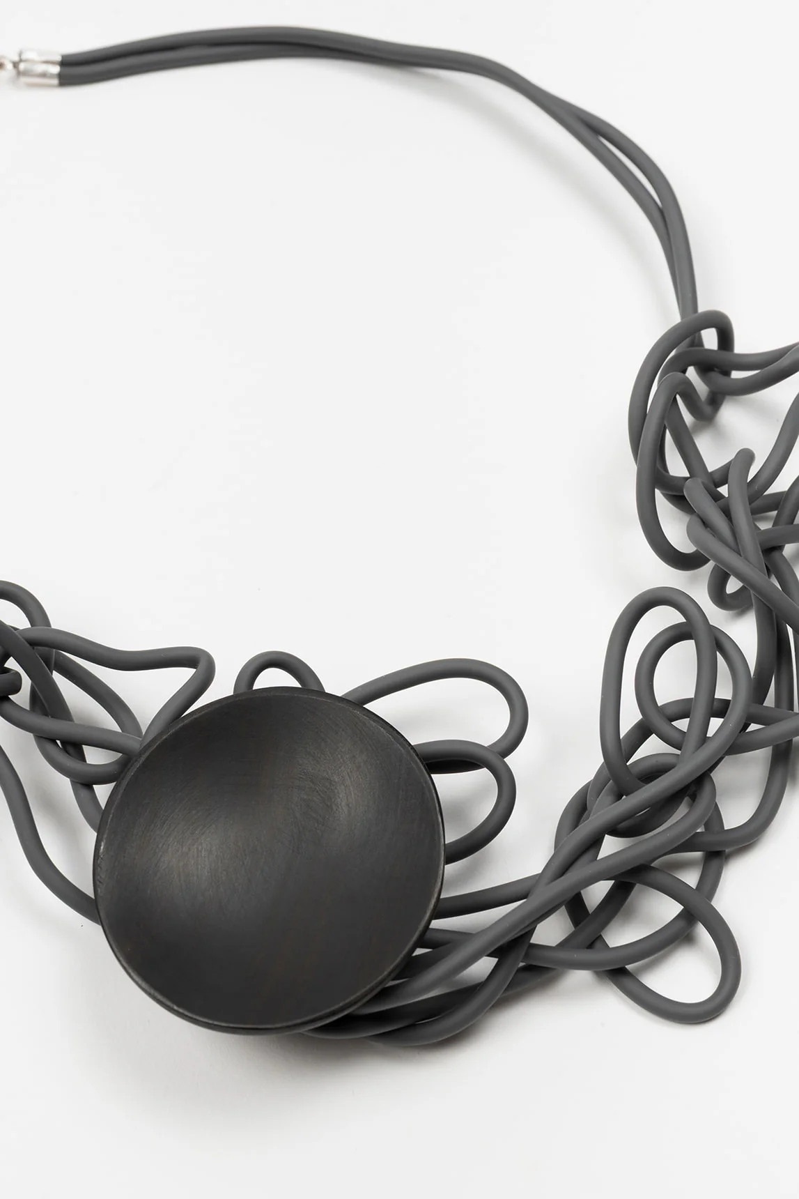 Collar Nudo gris FL Private Collection - Image 2
