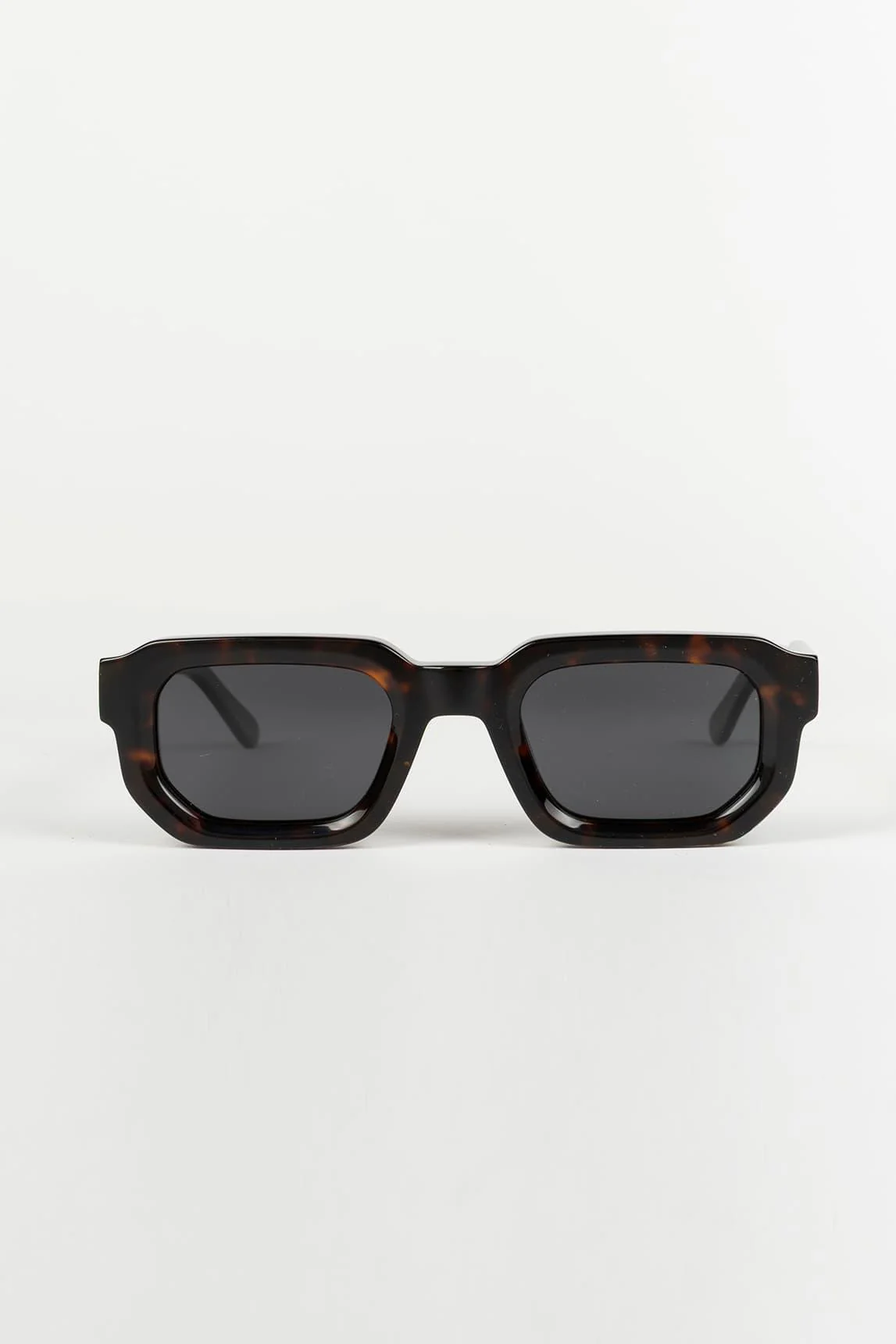 Gafas de sol Oriana Rivera carey oscuro