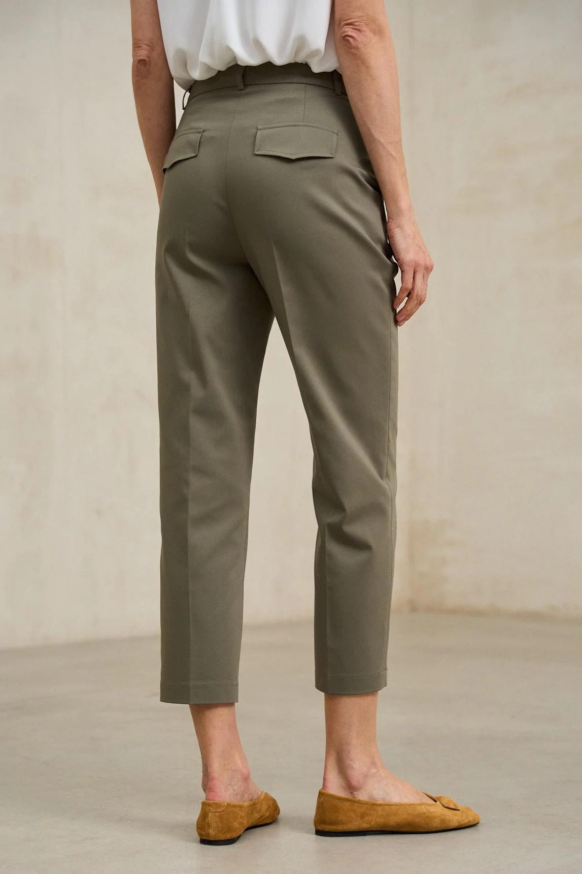 Pantalón Axis caqui - Image 3