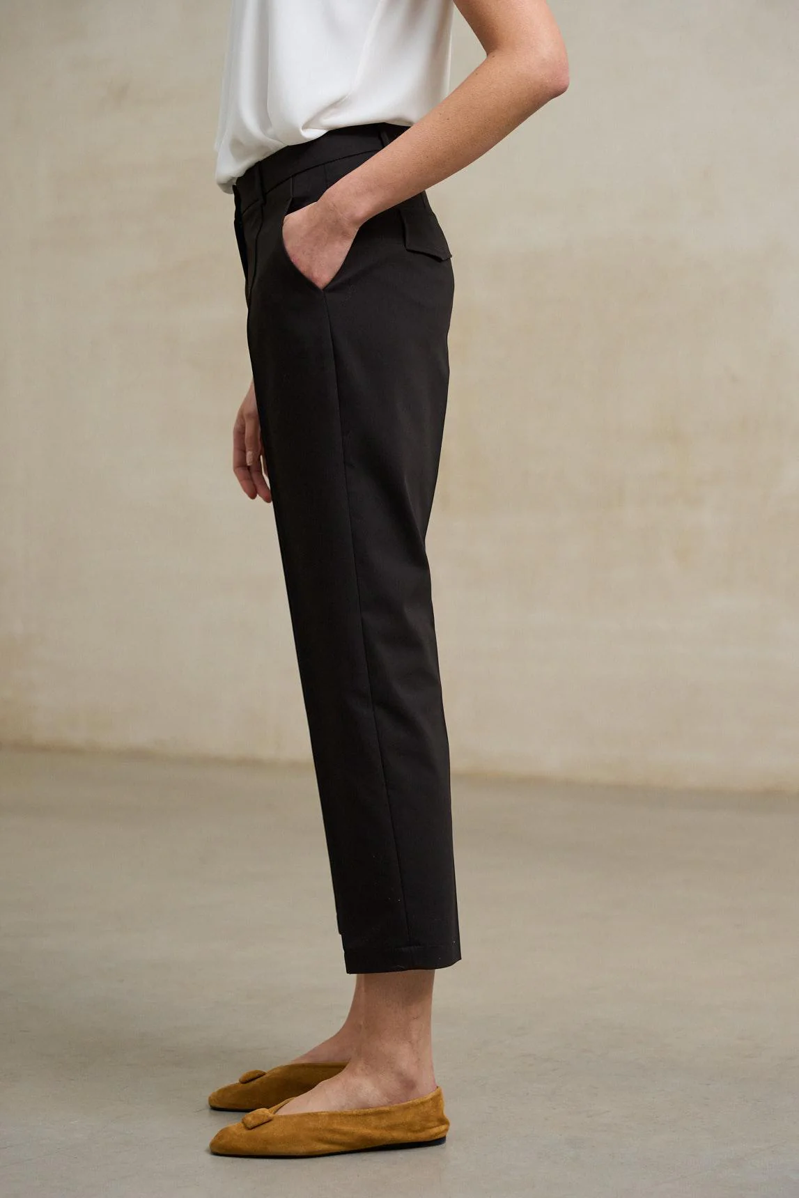 Pantalón Axis negro - Image 2