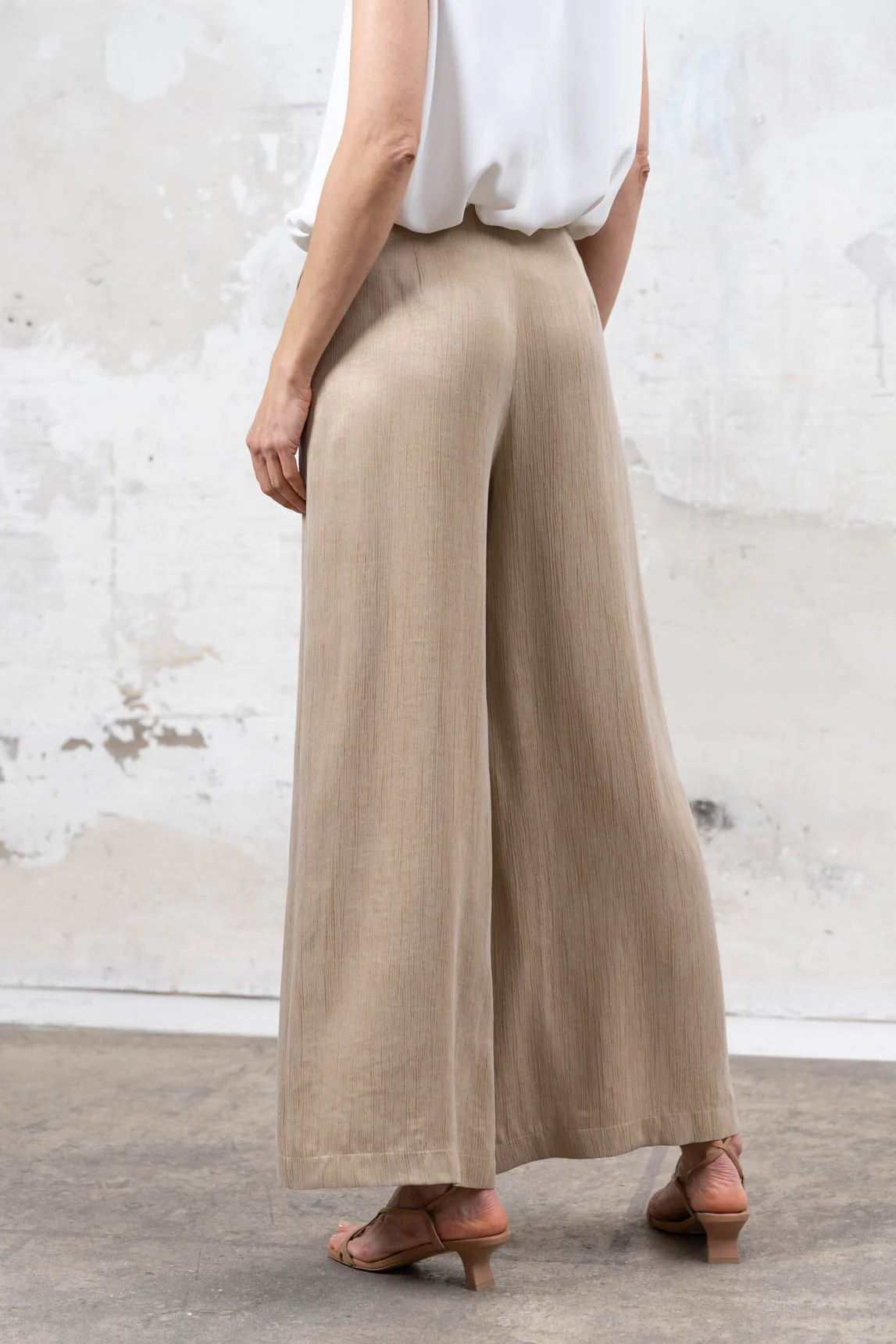Pantalón Biella champagne - Image 3