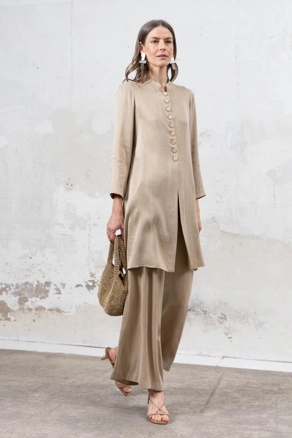 Pantalón Biella champagne - Image 5