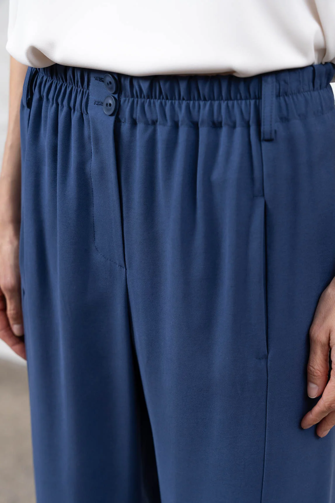 Pantalón Cosenza azul - Image 3