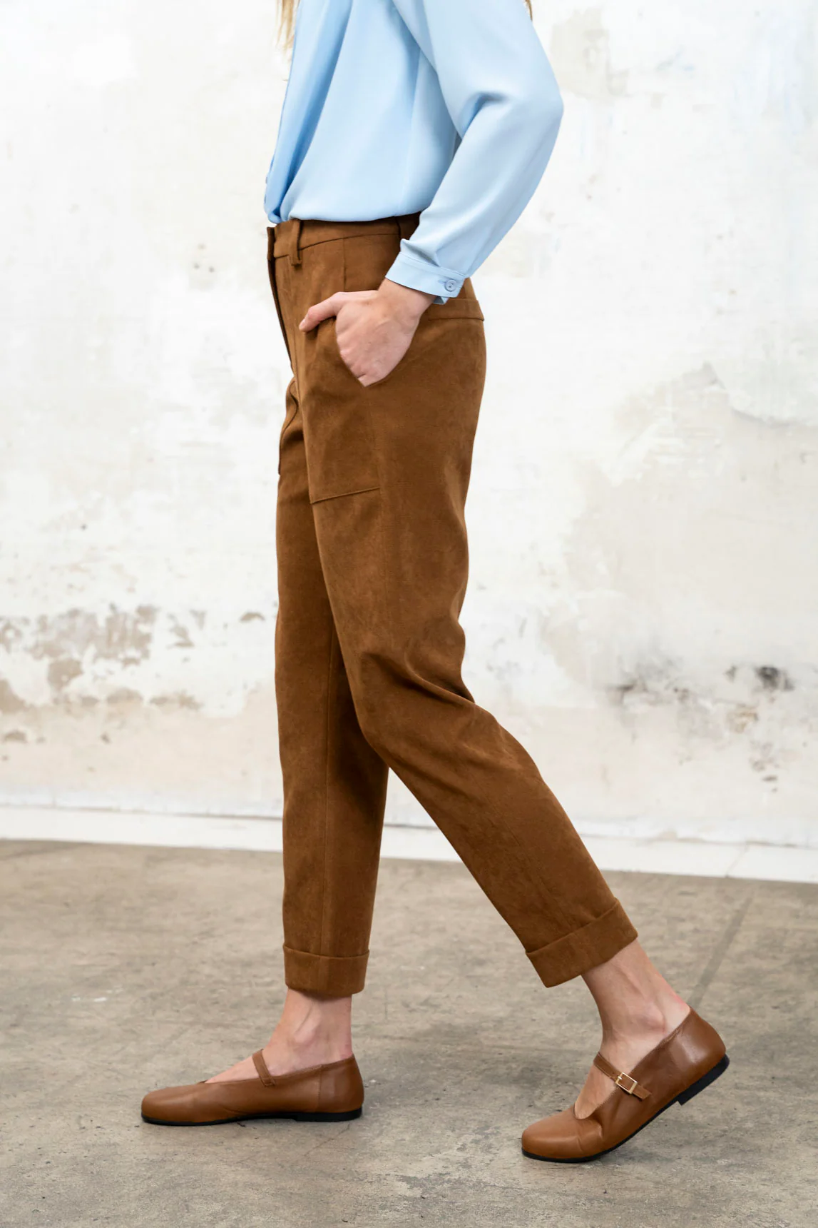 Pantalón Erika camel - Image 3