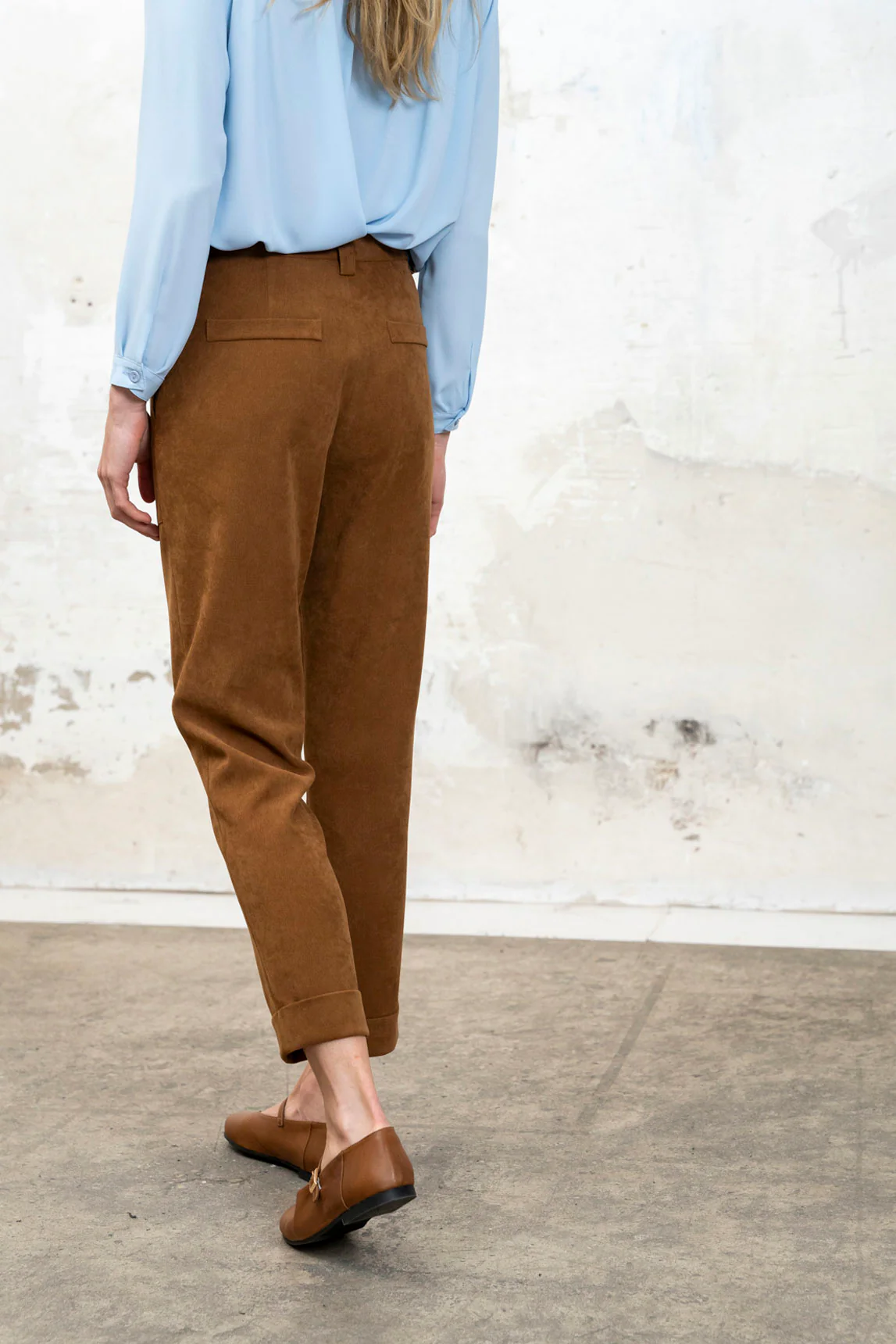 Pantalón Erika camel - Image 4