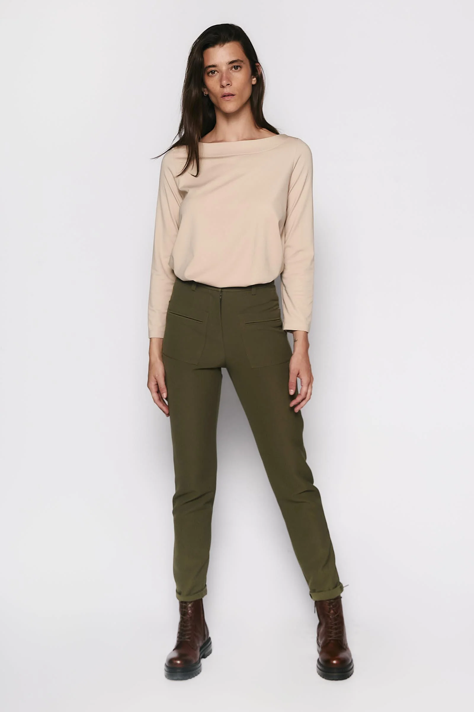 Pantalón Indi caqui - Image 3