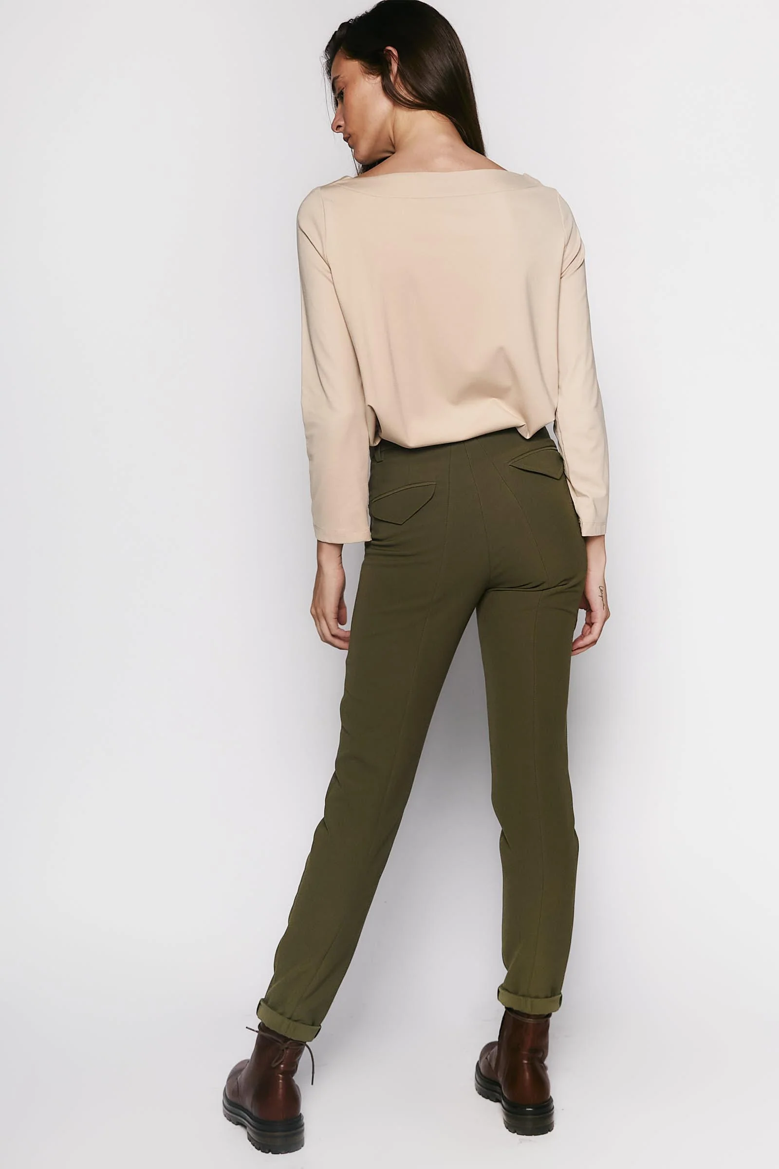 Pantalón Indi caqui - Image 4