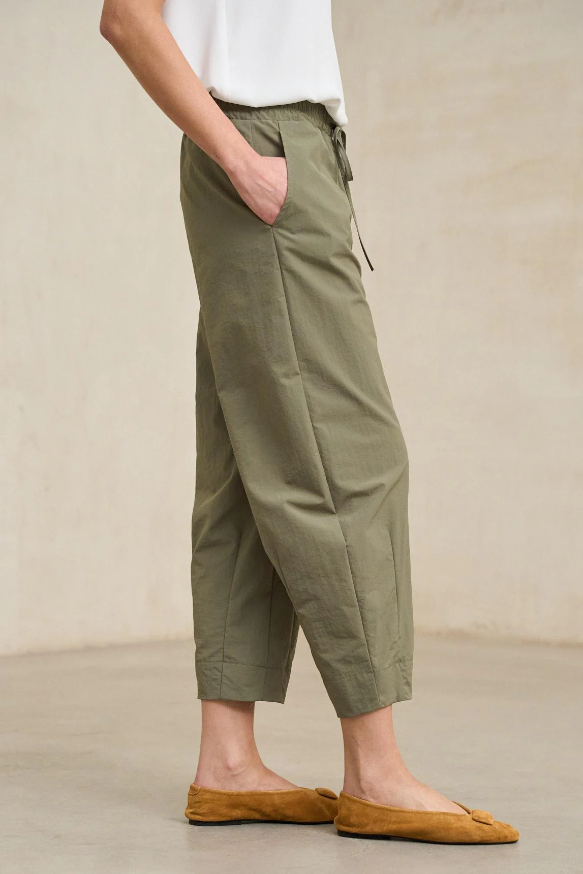 Pantalón Ligne caqui - Image 4