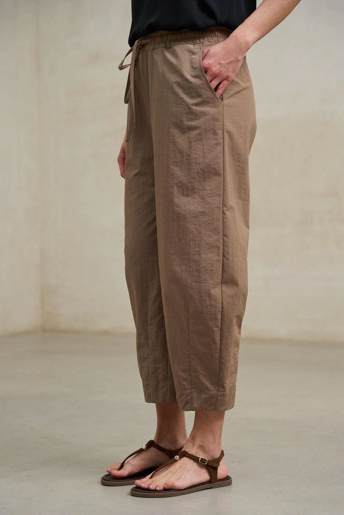 Pantalón Ligne marrón - Image 3