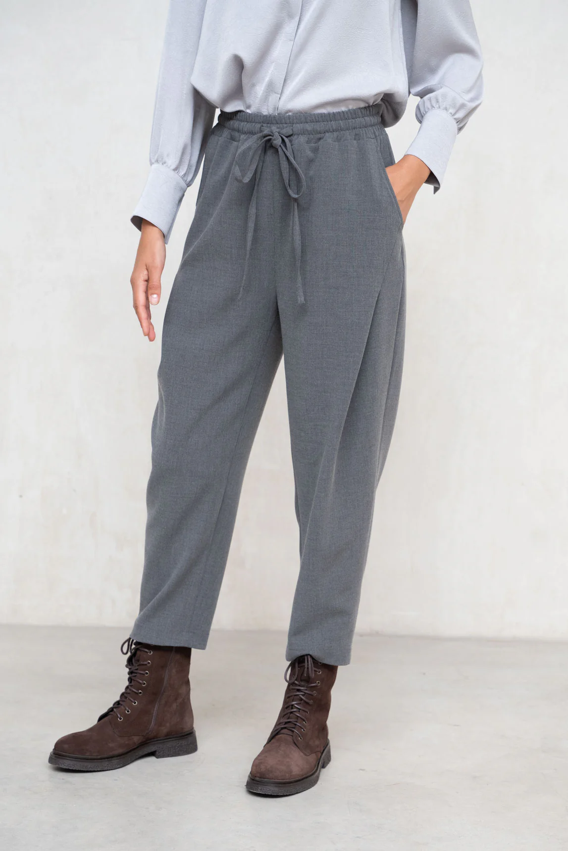 Pantalón Lodi gris - Image 2