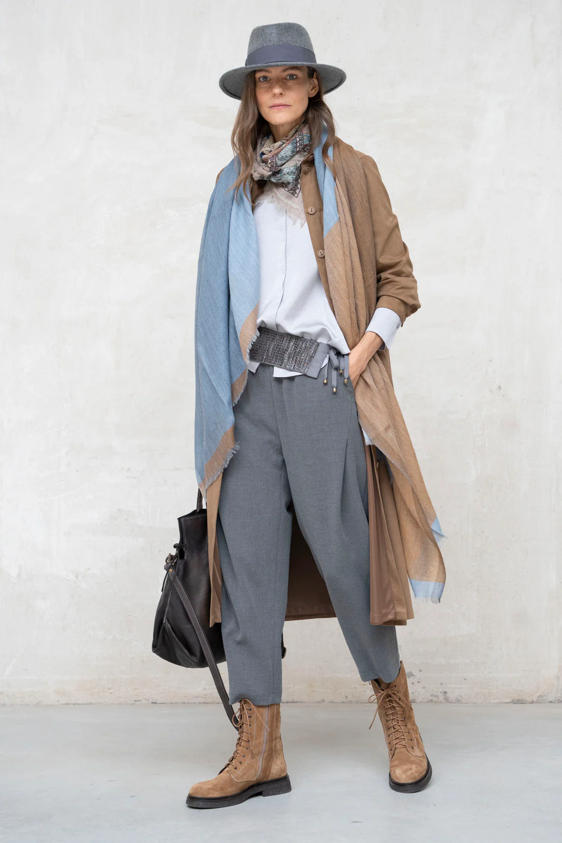 Blusa Fermo gris perla - Image 12