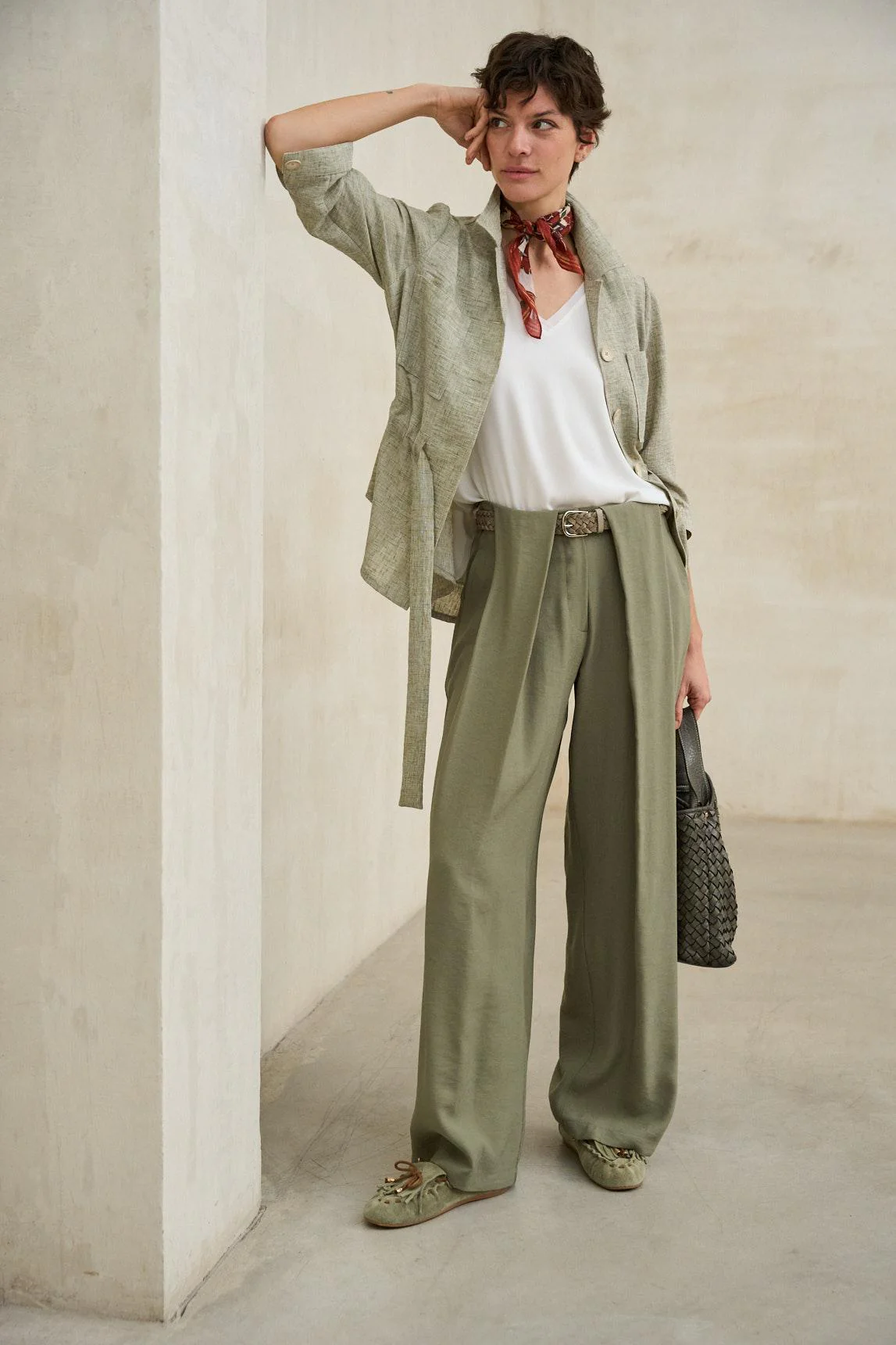 Pantalón Lyss caqui - Image 4