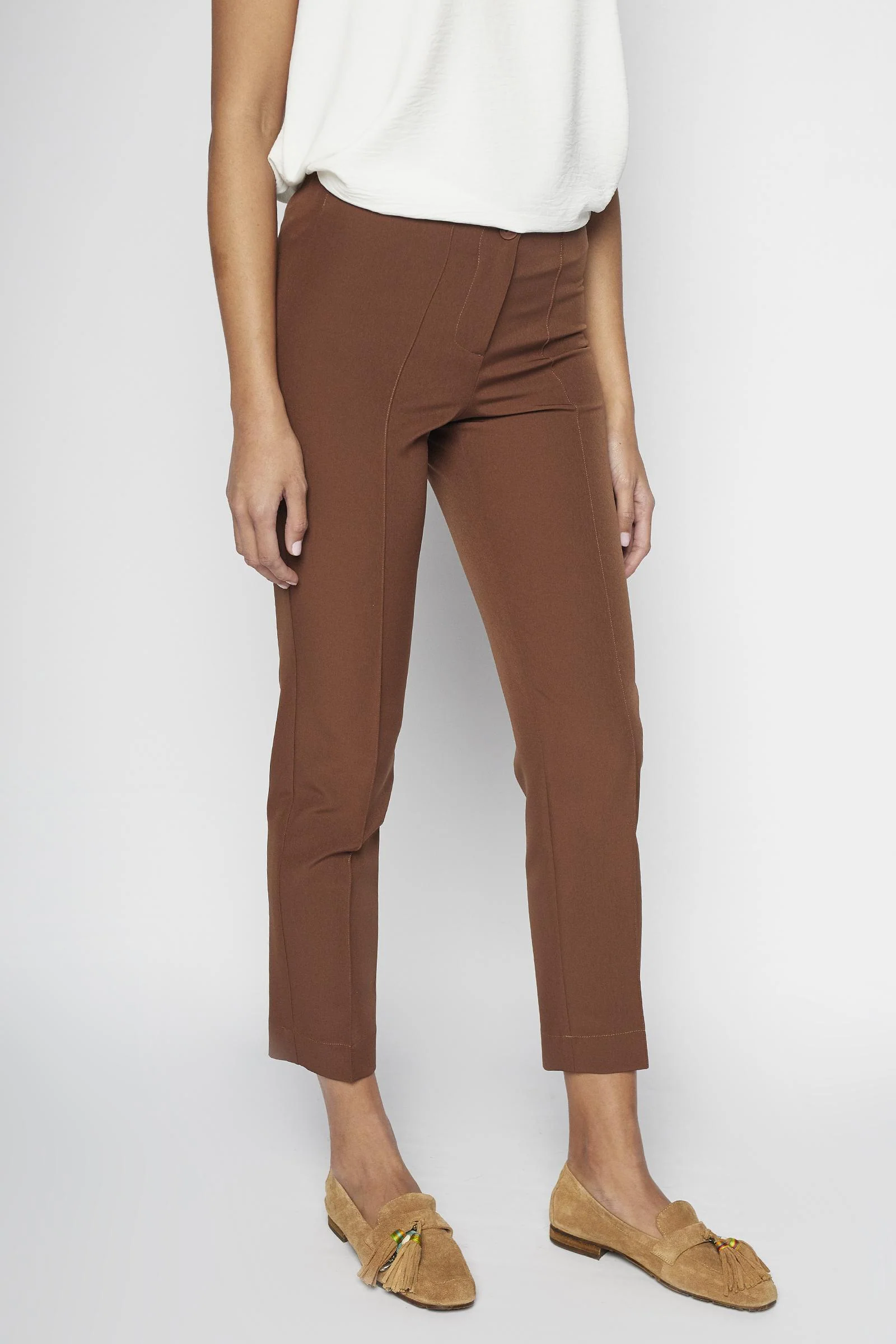 Pantalón Maroa marrón - Image 2