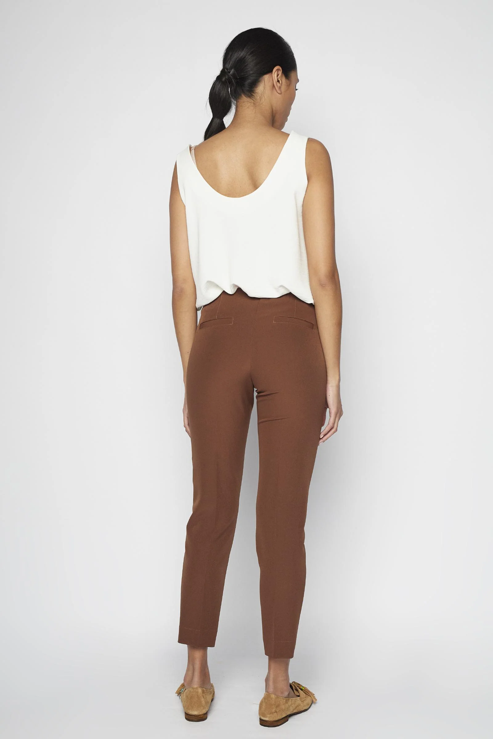 Pantalón Maroa marrón - Image 4