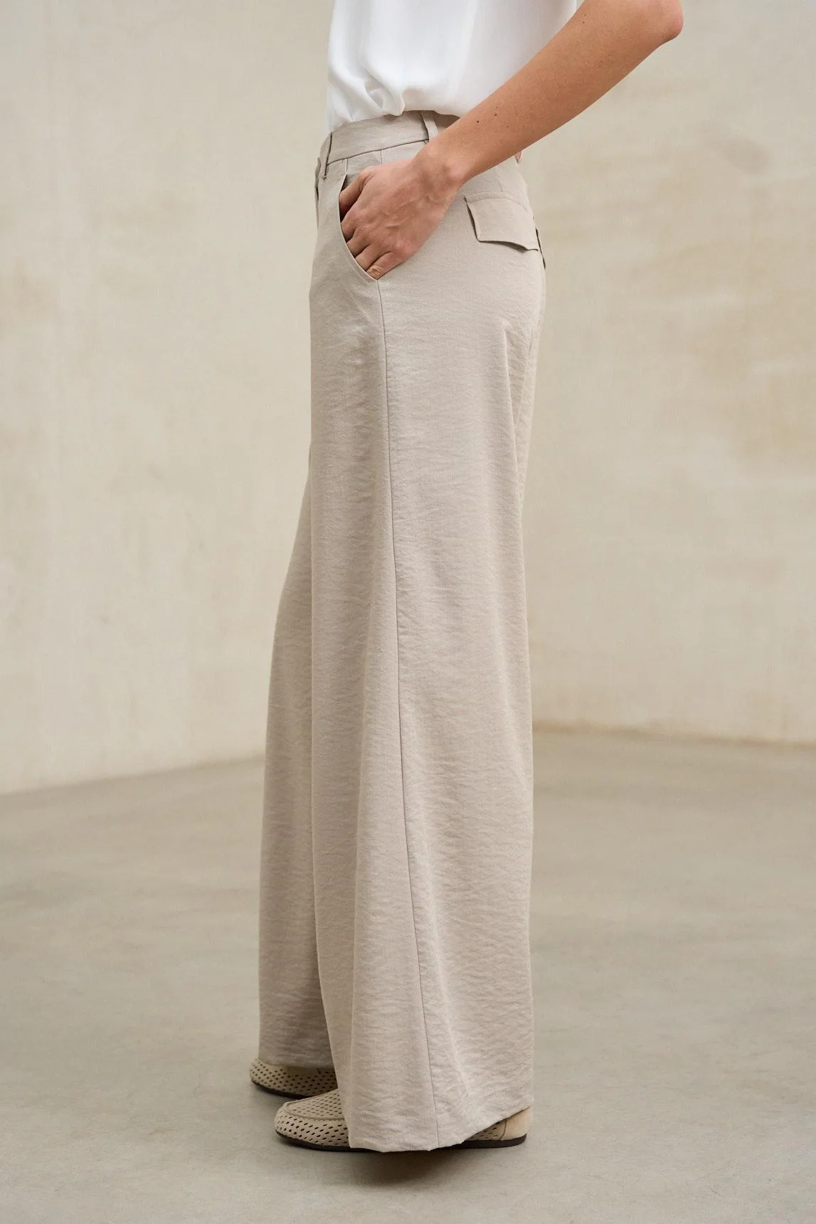Pantalón Mirel piedra - Image 3