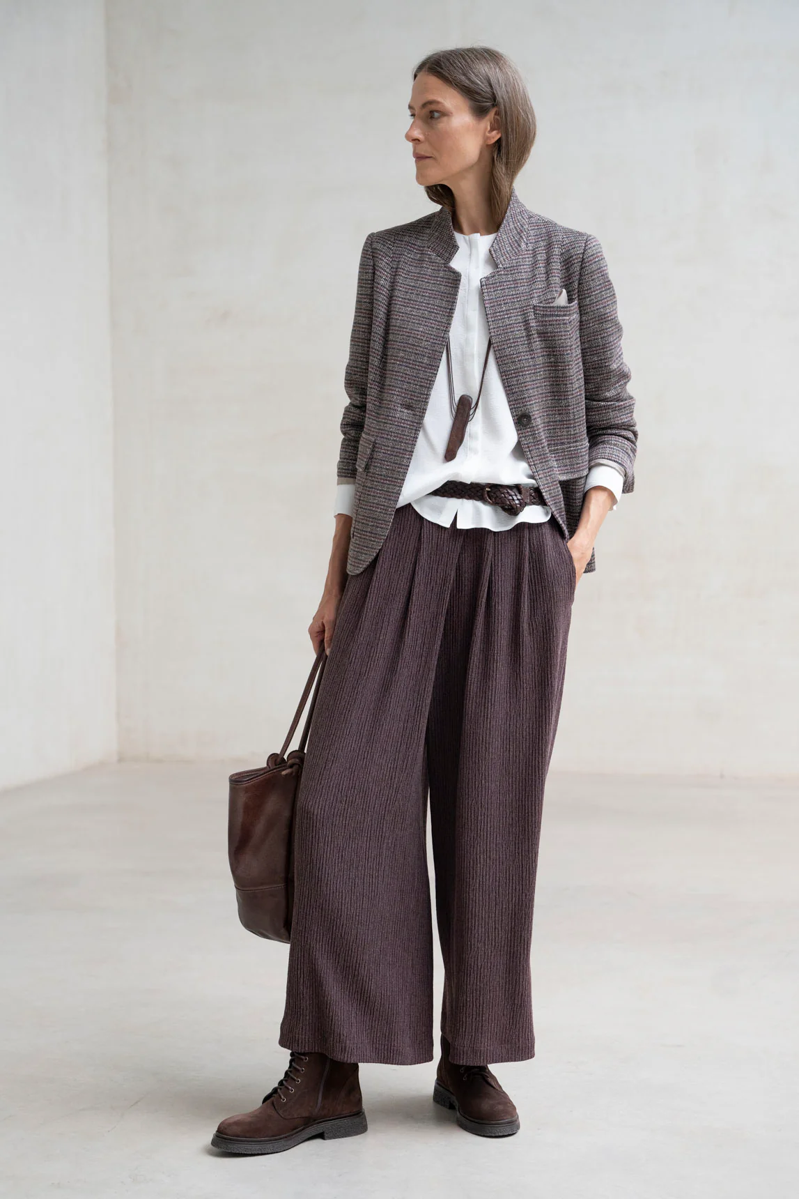 Pantalón Siena burdeos - Image 6