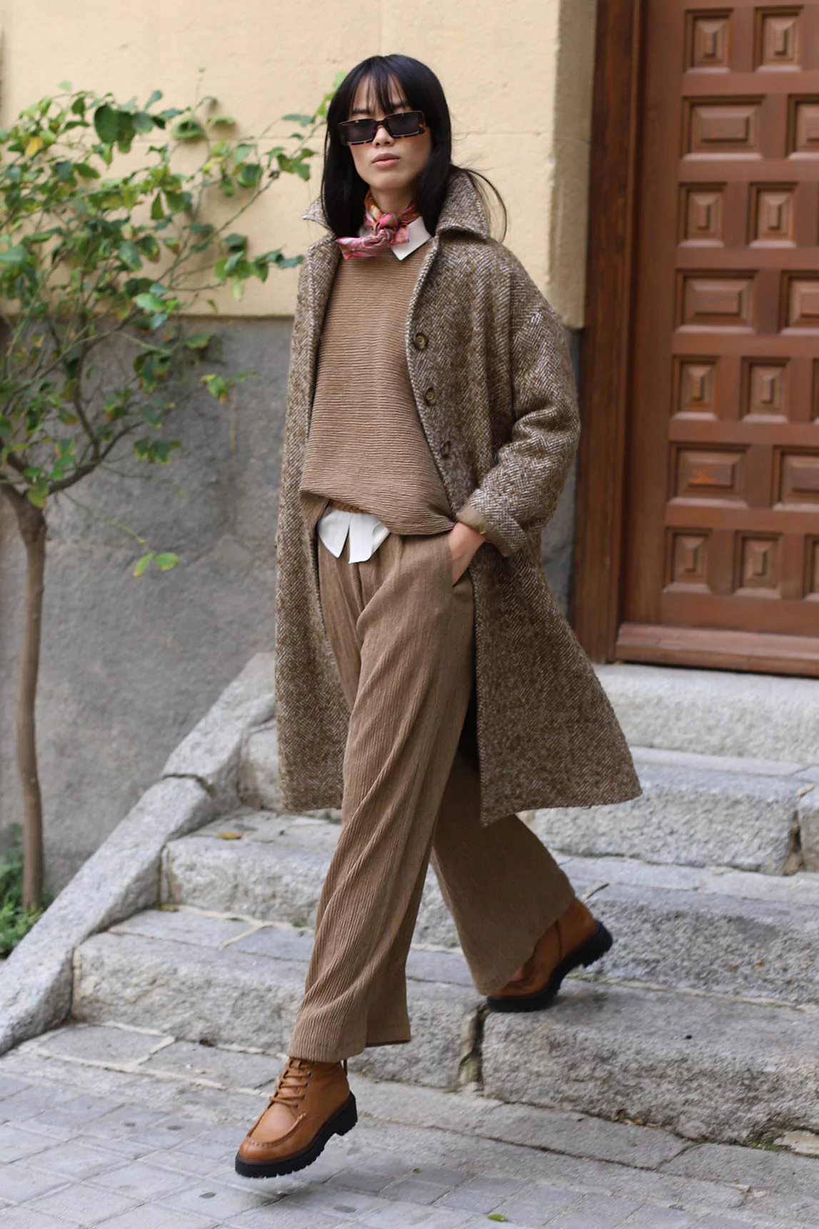 Pantalón Siena camel - Image 8