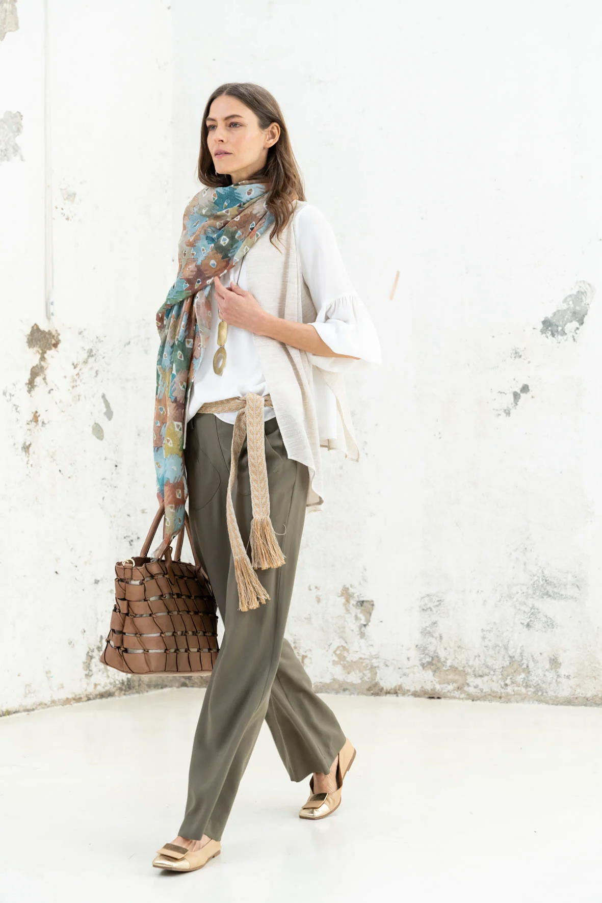 Pantalón Tissa kaki - Image 5