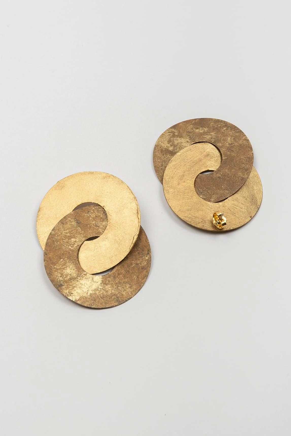 Pendientes Isela dorado FL Private Collection - Image 2