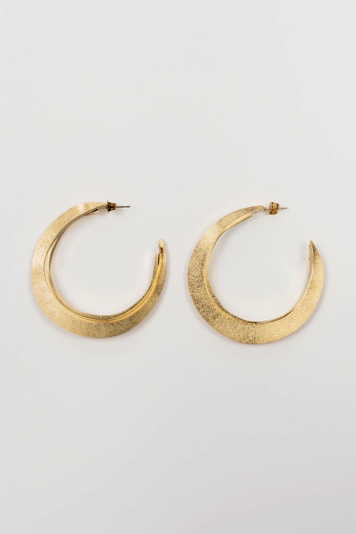 Pendientes Xarela dorado FL Private Collection