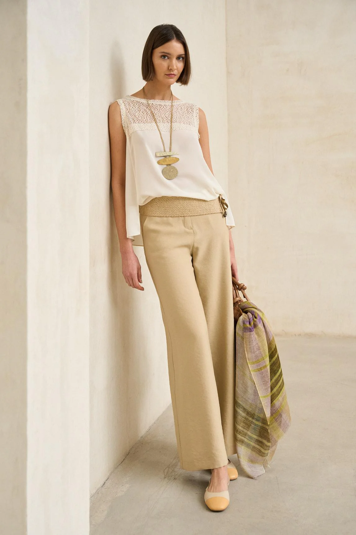 Top Elenya crudo - Image 5