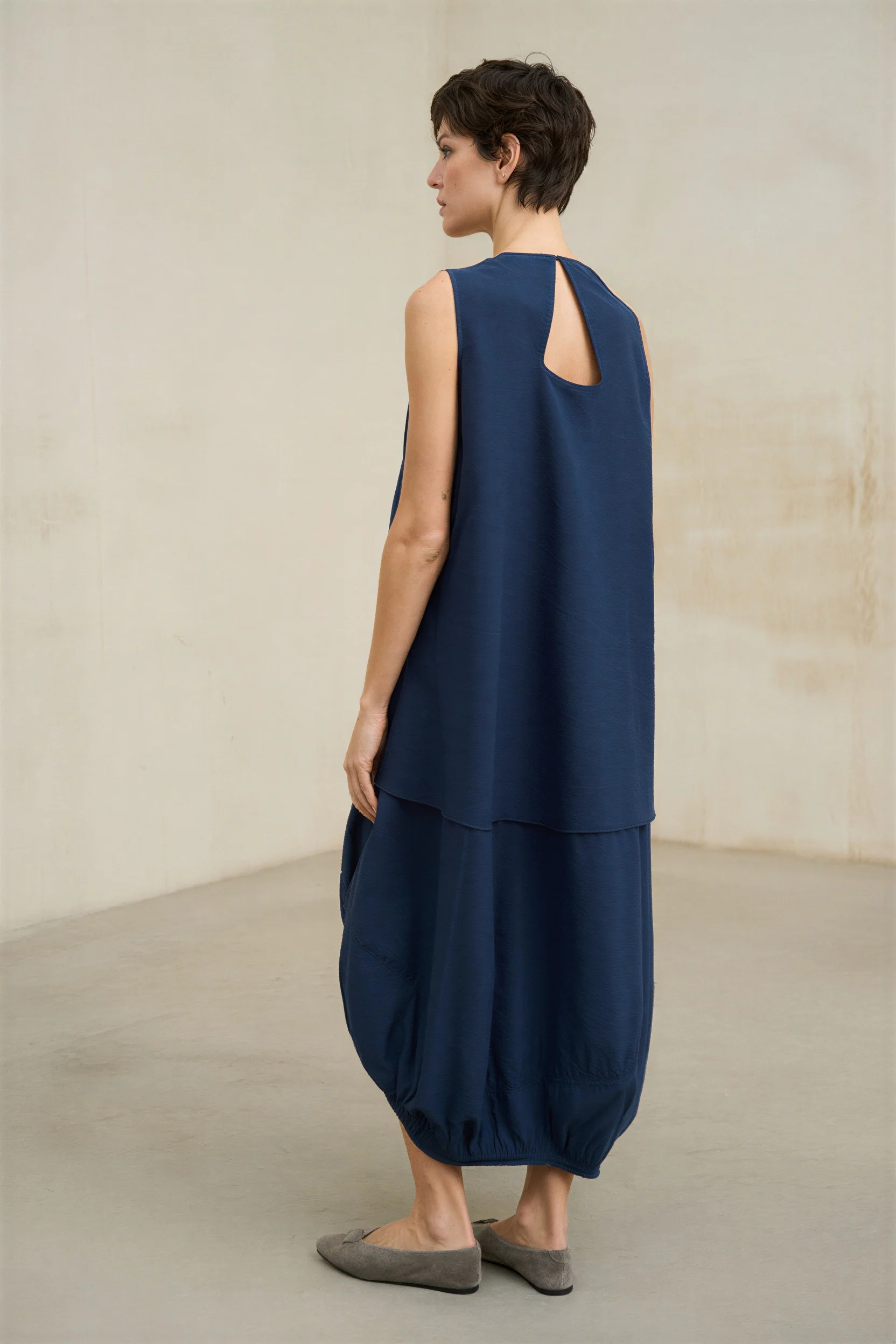 Vestido Lévana azul marino - Image 2