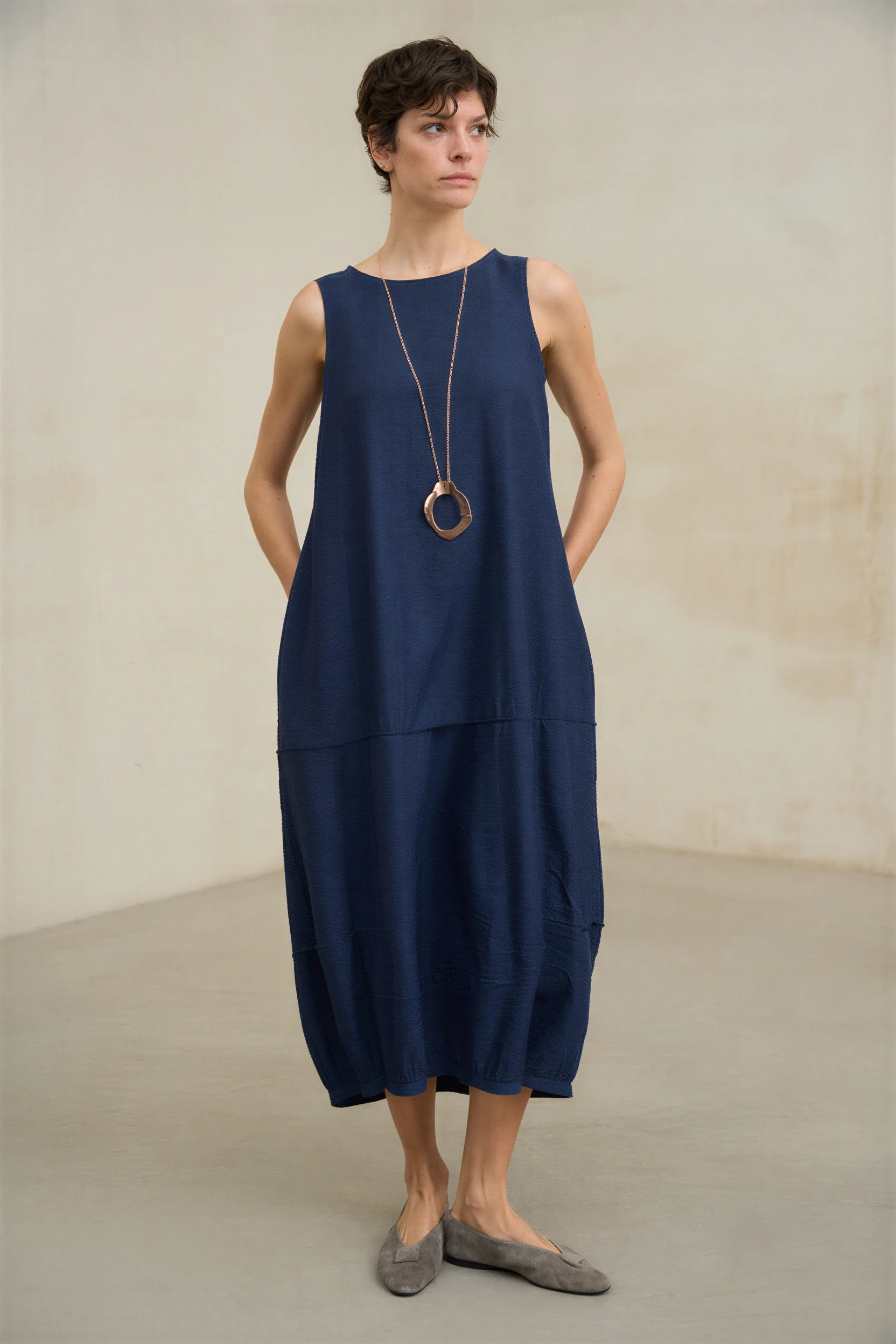 Vestido Lévana azul marino - Image 3