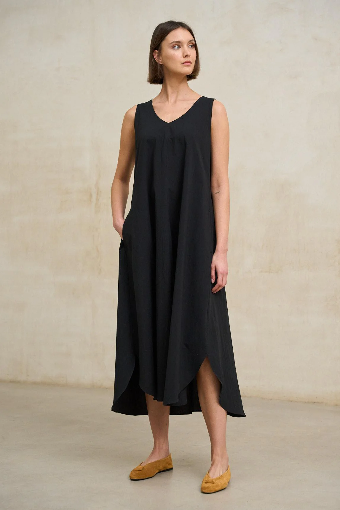 Vestido Serely negro - Image 3