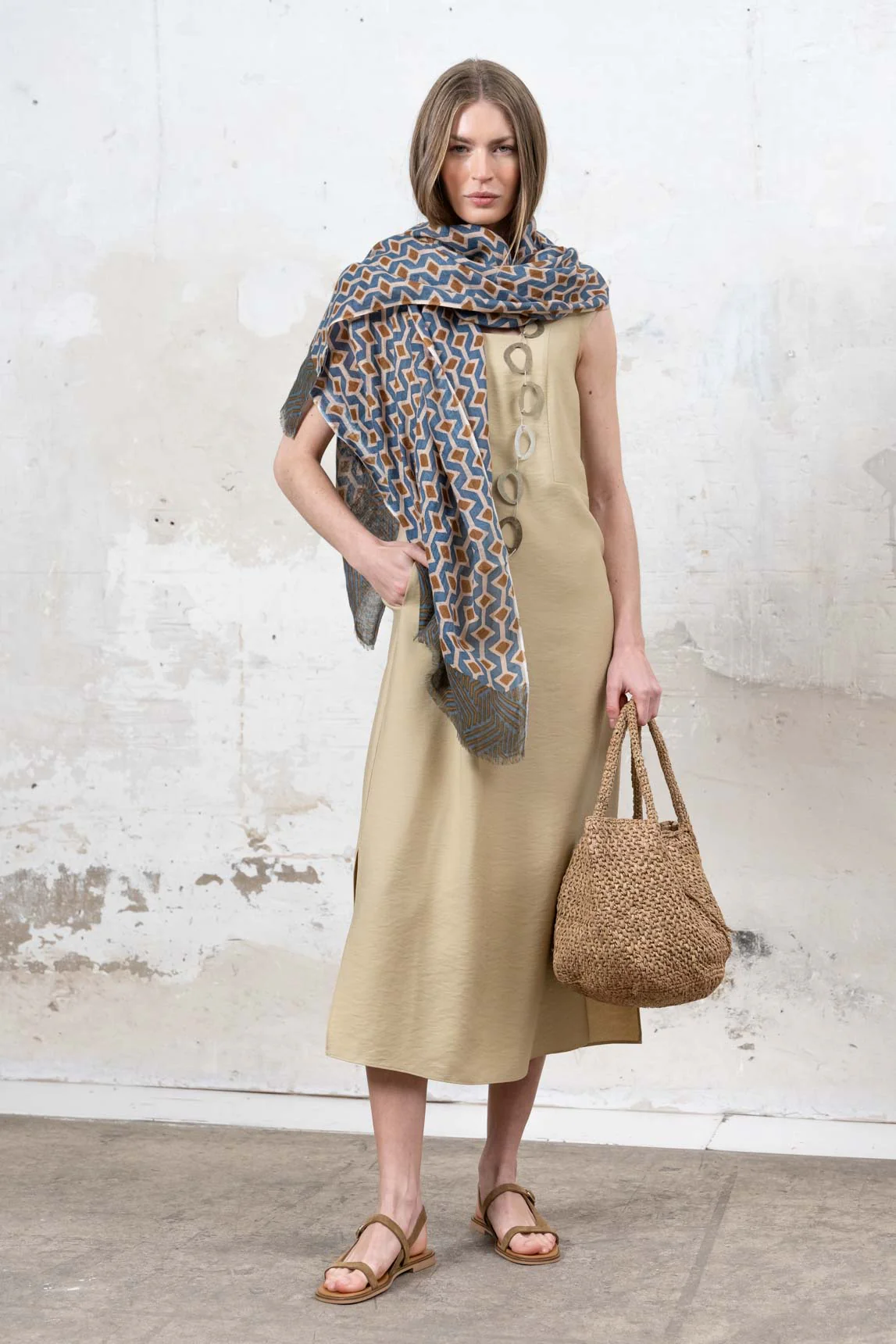 Vestido Tissi beige - Image 5